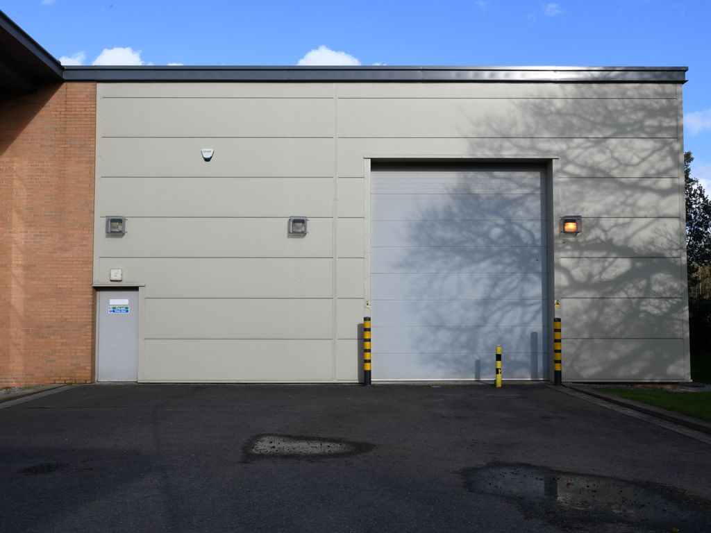 Warehouse to let in Oakwater Avenue, Cheadle SK8, Non quoting