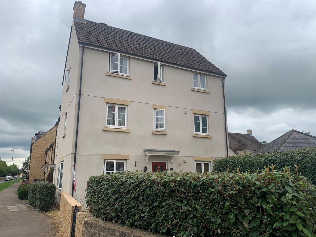 4 bed end terrace house for sale in Freestone Way, Corsham SN13, £390,000