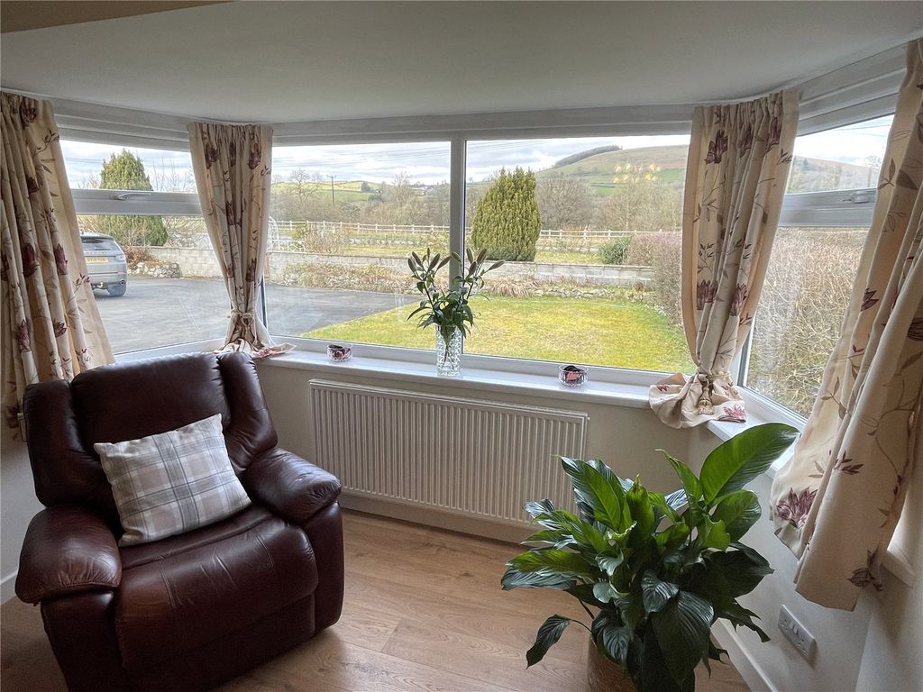 3 bed bungalow for sale in Llandegley, Llandrindod Wells, Powys LD1, £375,000
