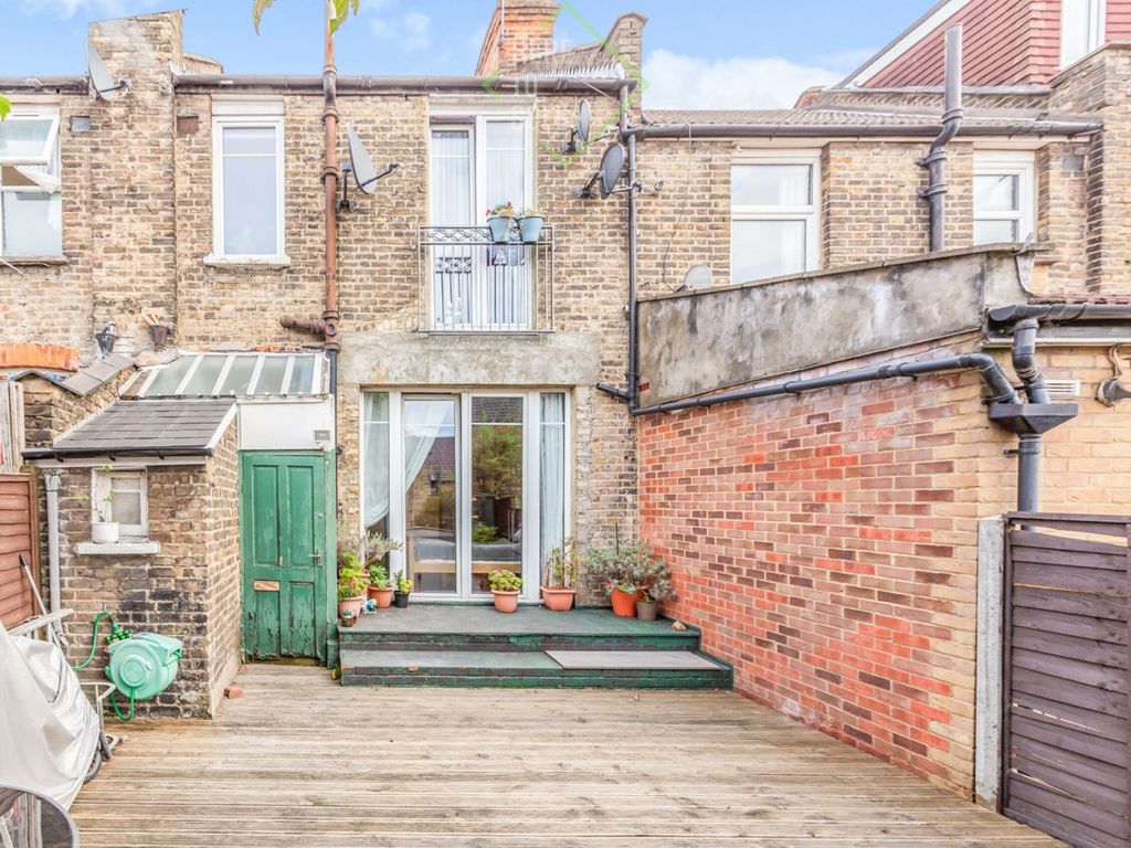3 bed terraced house for sale in Solway Road, Wood Green N22, £580,000