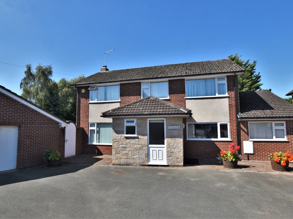 4 bed detached house for sale in Adderley Road, Market Drayton TF9, £575,000