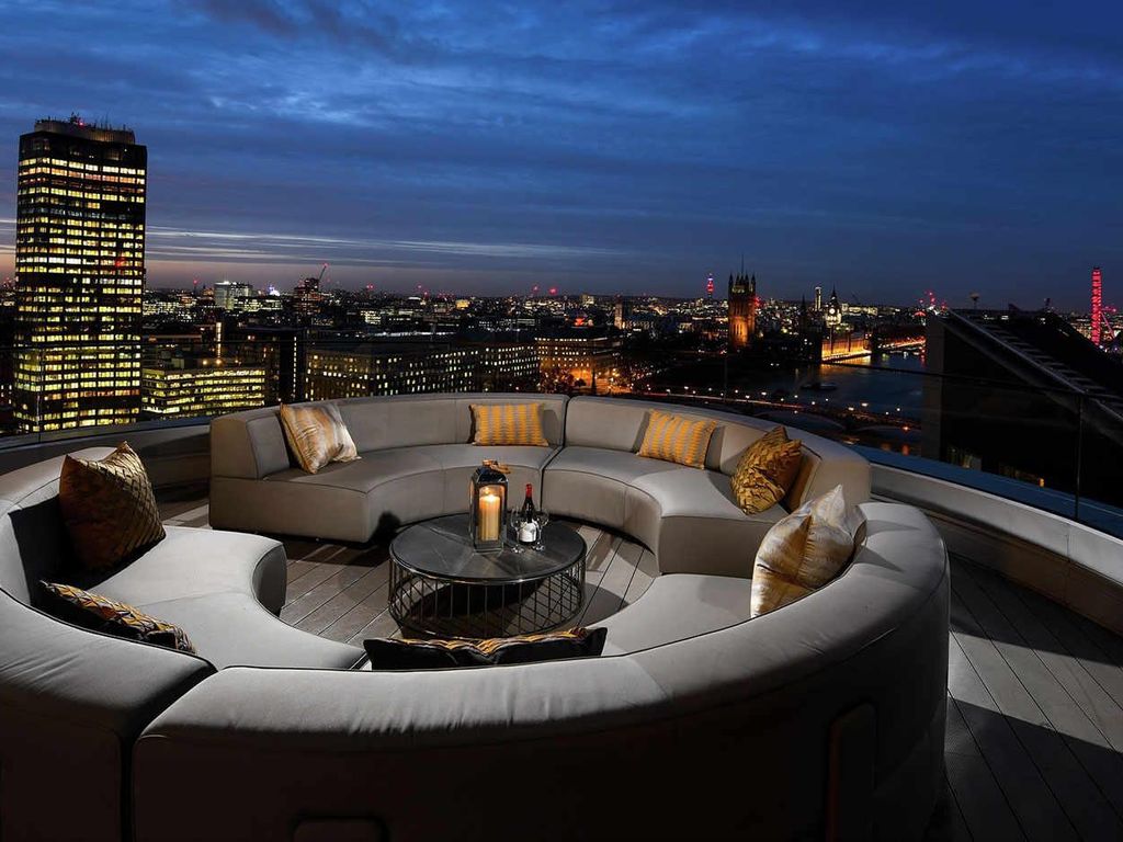 1 bed flat for sale in Albert Embankment, London SE1, £885,000