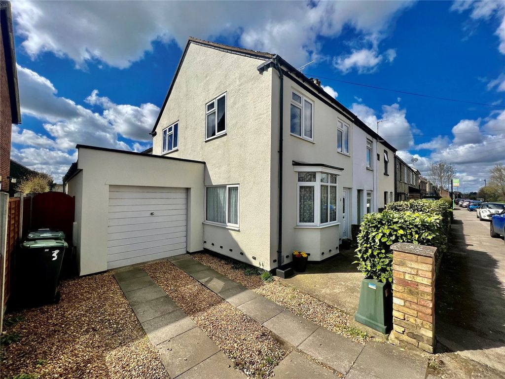 3 bed end terrace house for sale in Clifton Road, Henlow, Bedfordshire SG16, £399,950