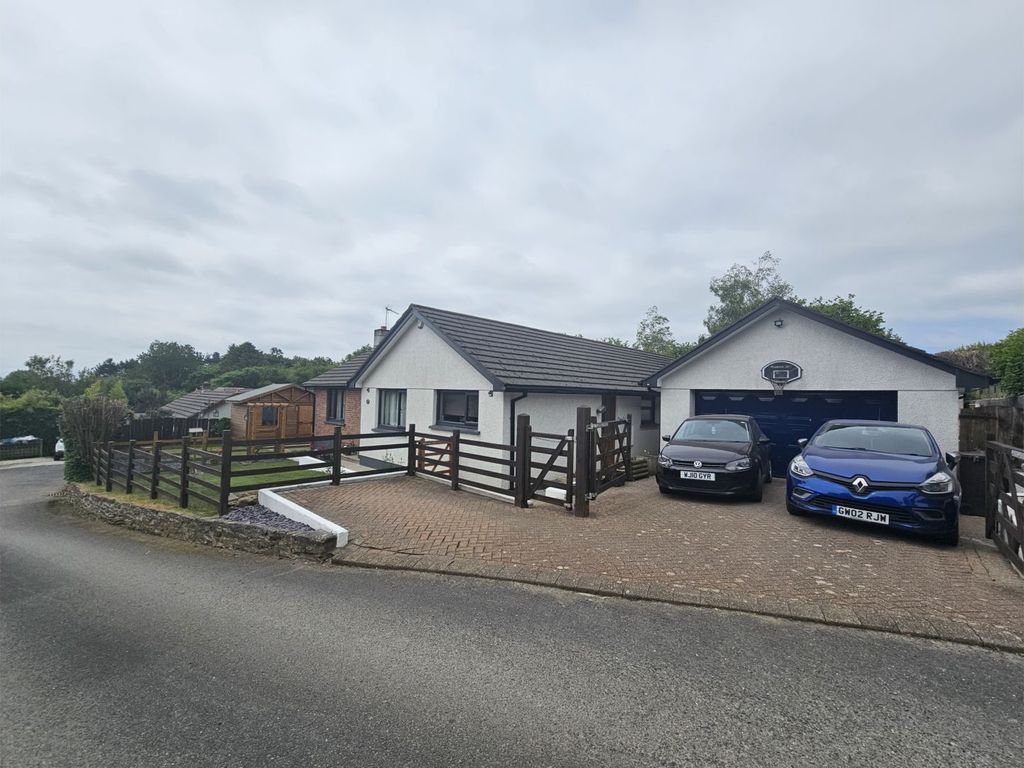 4 bed detached bungalow for sale in Tye Hill Close, St. Austell PL25, £545,000