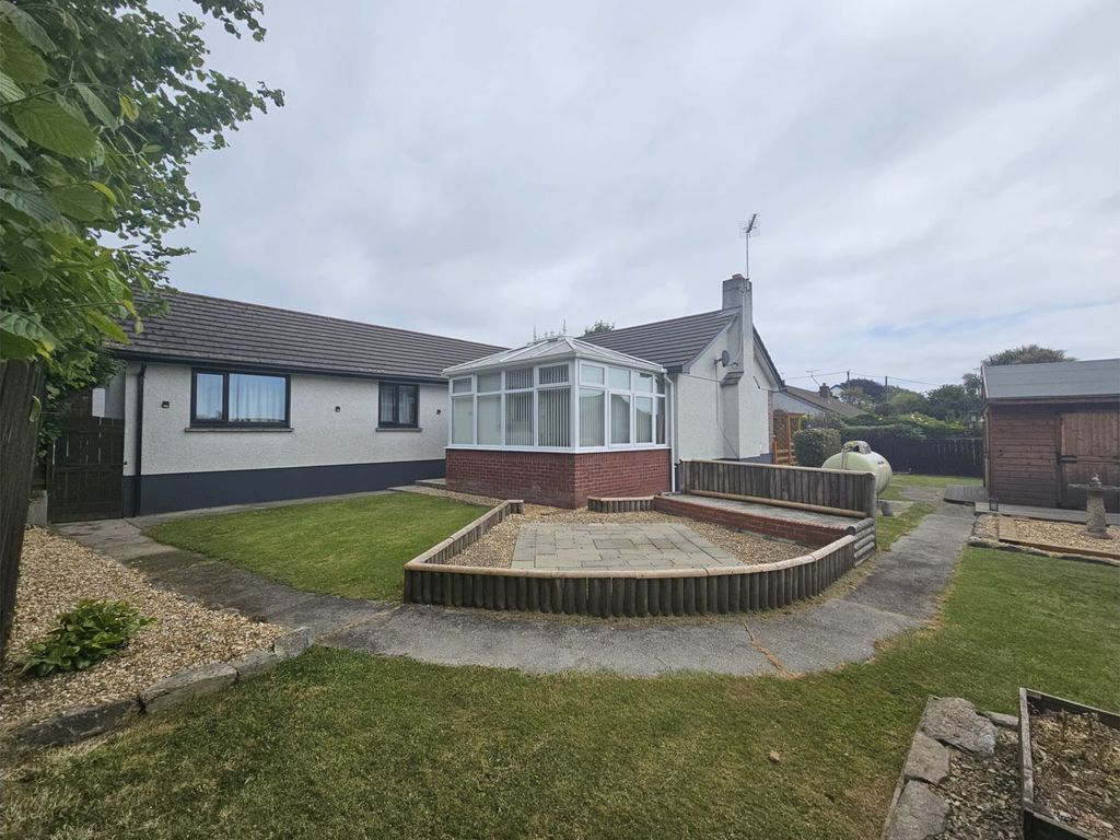 4 bed detached bungalow for sale in Tye Hill Close, St. Austell PL25, £545,000