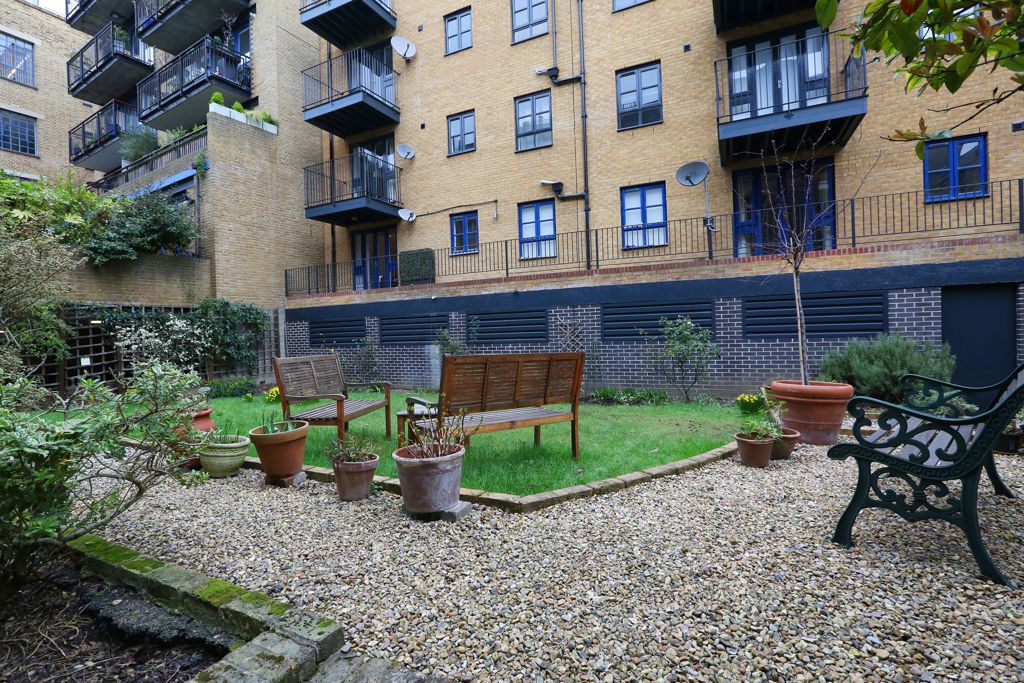 Office to let in The Canvas House, Jubilee Yard, Queen Elizabeth Street, Tower Bridge, London SE1, £79,000 pa