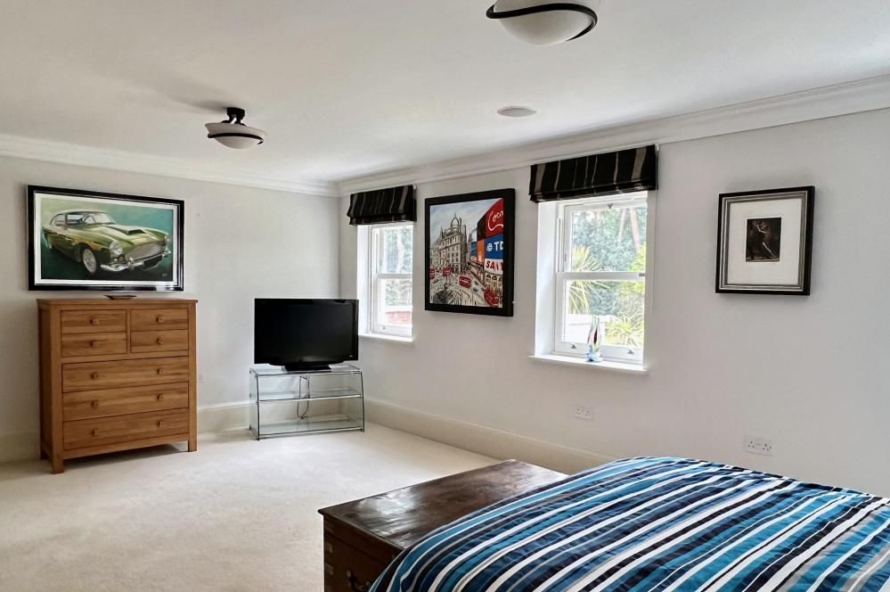 6 bed detached house for sale in Avon Castle Drive, Avon Castle BH24, £2,475,001