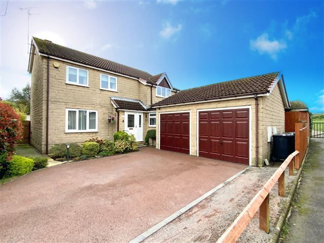 4 bed detached house for sale in Daniels Drive, Aughton, Sheffield S26, £380,000