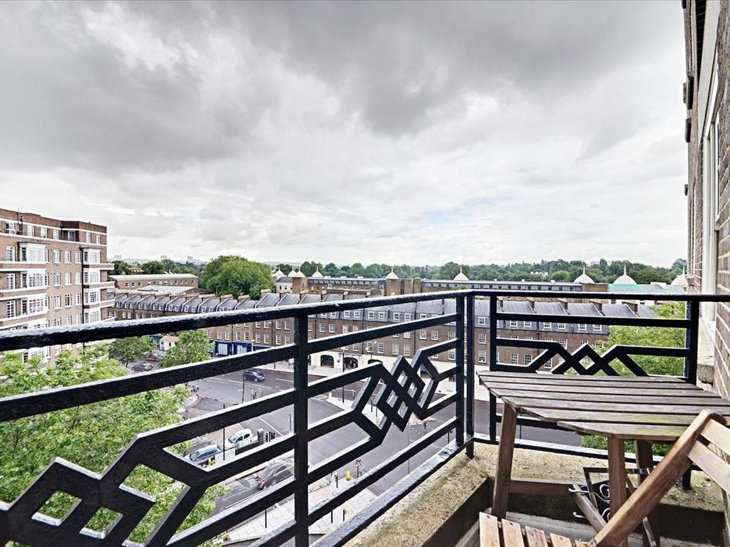 2 bed flat for sale in Ivor Court, Gloucester Place, London NW1, £725,000