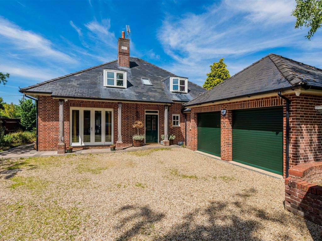 4 bed detached house for sale in Kingshall Street, Rougham Suffolk, Sat Nav: IP30, £650,000