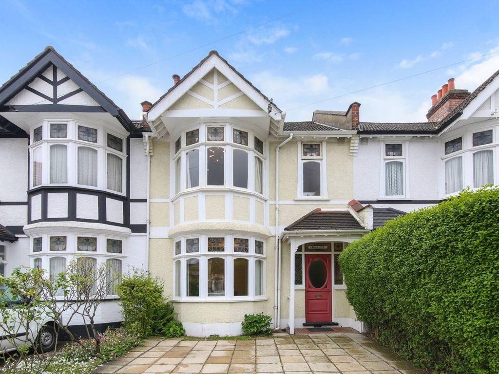 3 bed property for sale in Kilmartin Avenue, Norbury, London SW16, £650,000