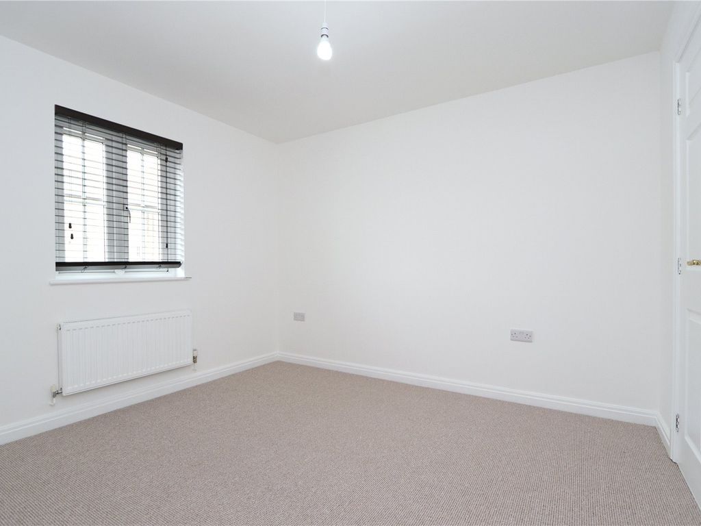 4 bed semi-detached house to rent in Bewcastle Row, Kingsmead, Milton Keynes, Buckinghamshire MK4, £1,600 pcm