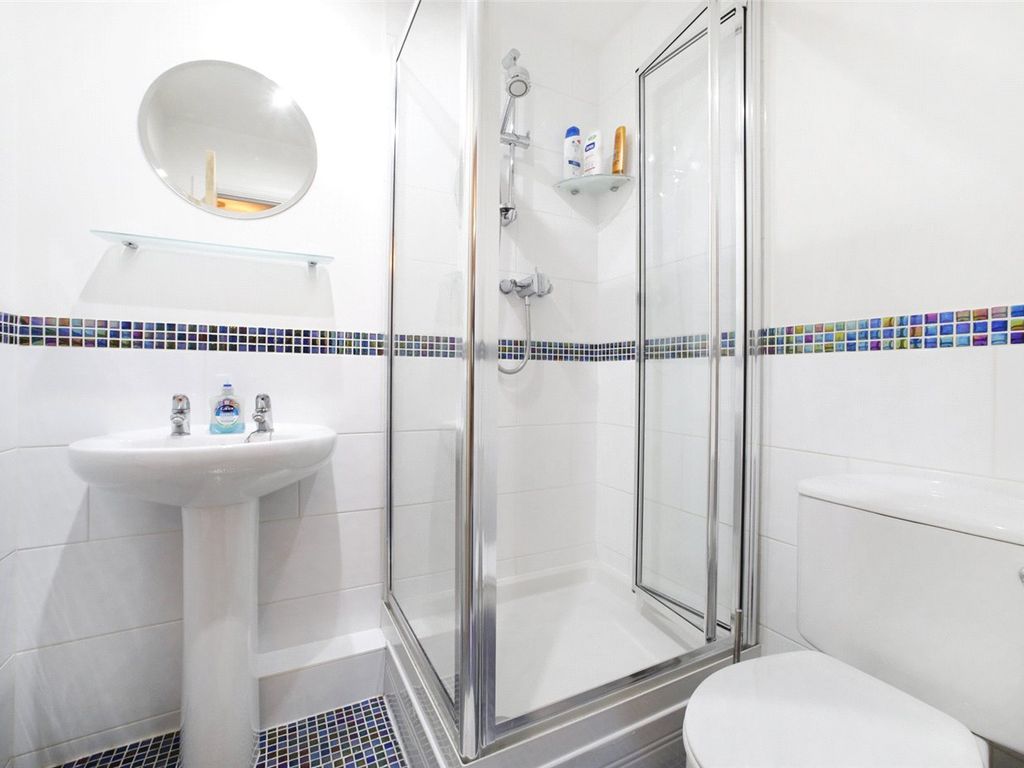 2 bed flat for sale in Newton Street, London WC2B, £950,000