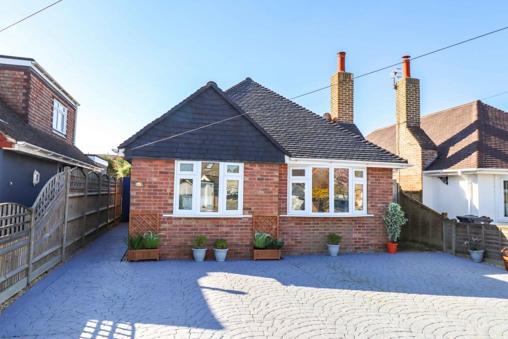 2 bed detached bungalow for sale in Dances Way, Hayling Island PO11, £400,000