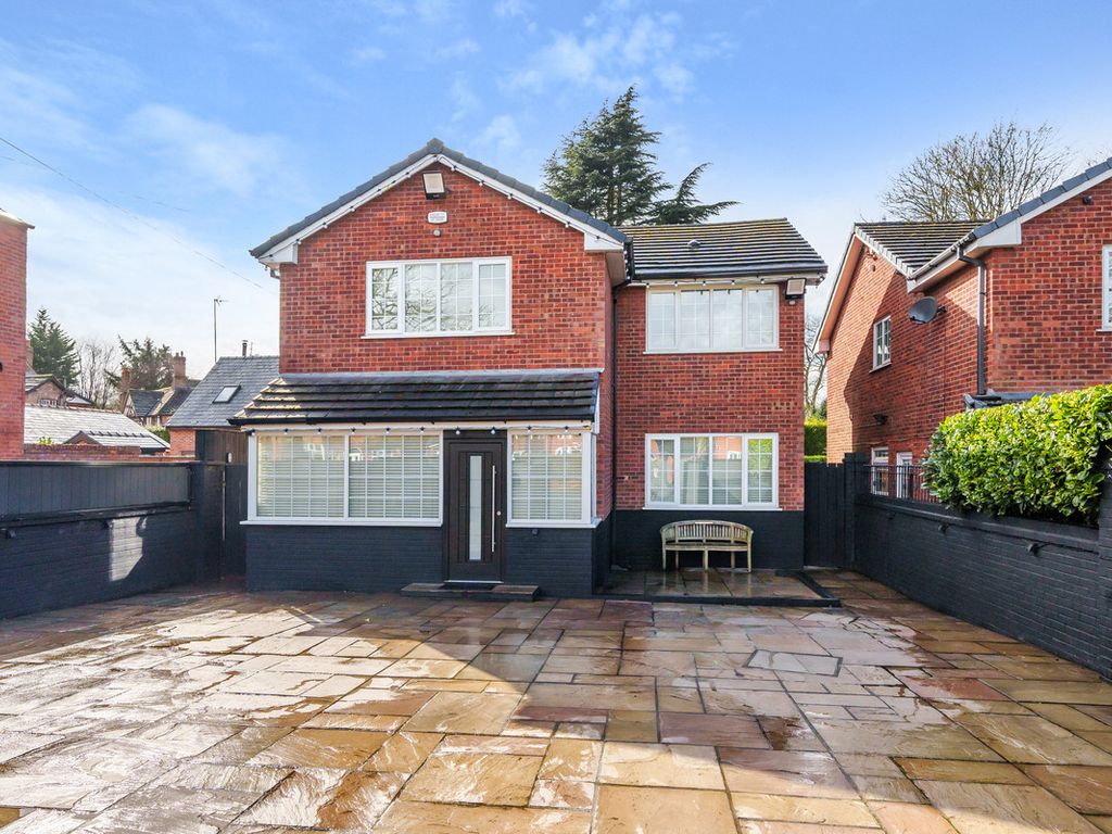 4 bed detached house for sale in Walkden Road, Manchester M28, £500,000