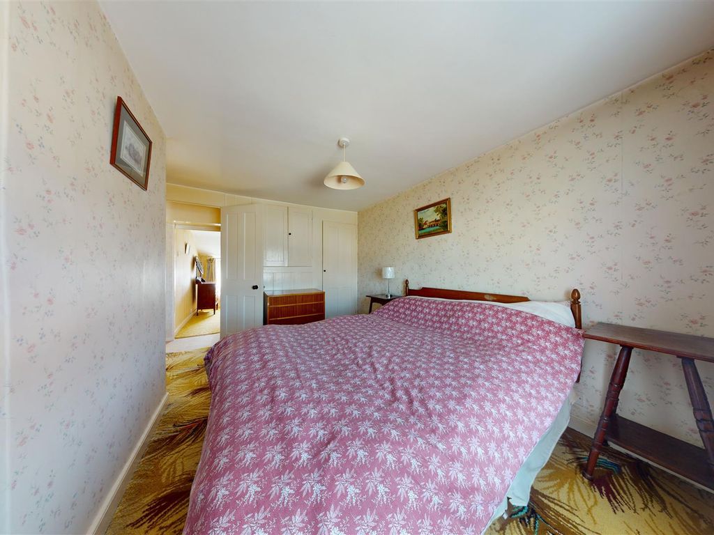 3 bed property for sale in Easton Street, Easton, Portland DT5, £250,000