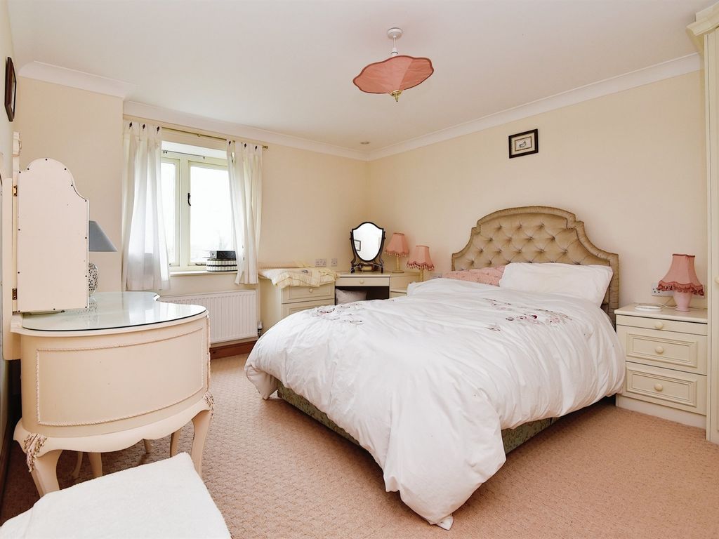 5 bed barn conversion for sale in Rivendell, Beamhurst, Uttoxeter ST14, £650,000