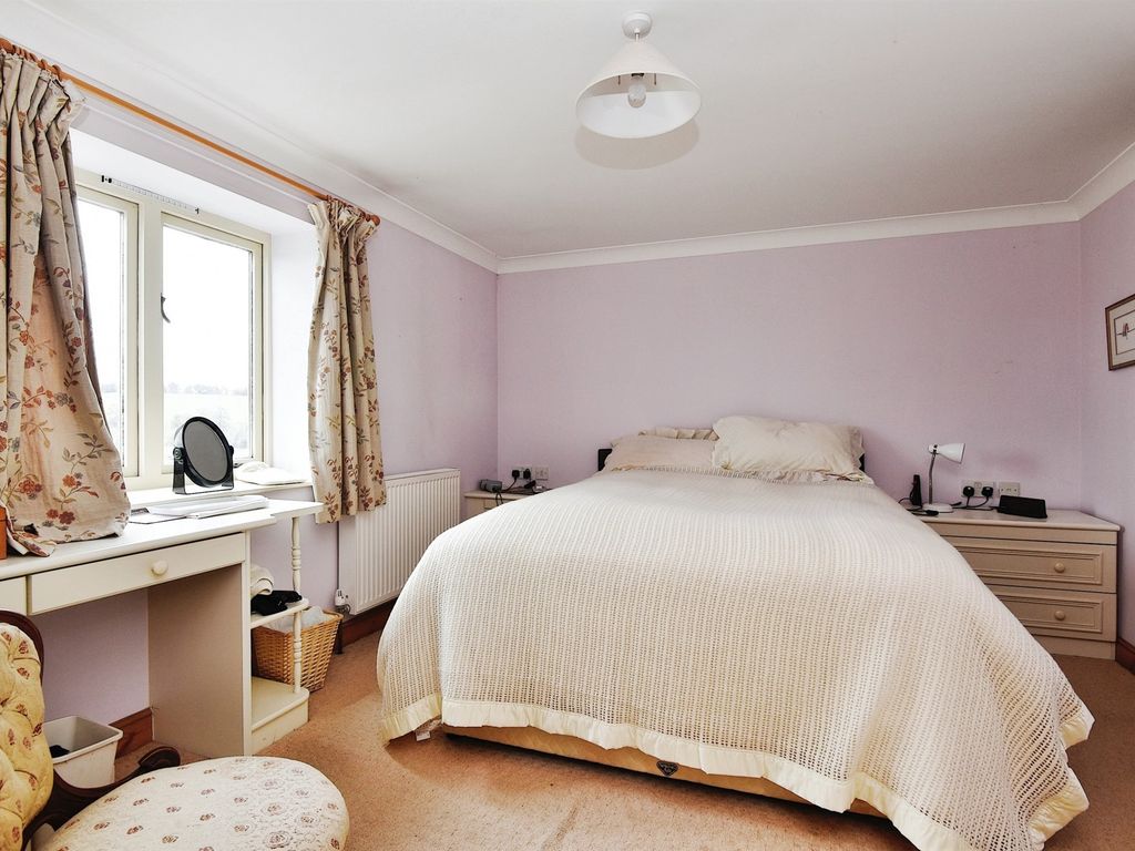5 bed barn conversion for sale in Rivendell, Beamhurst, Uttoxeter ST14, £650,000