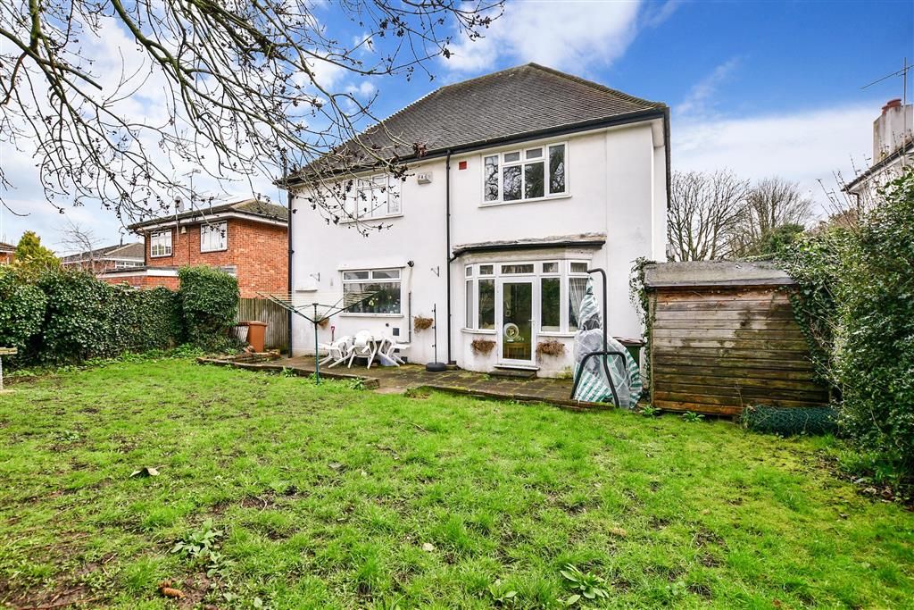 4 bed detached house for sale in Sandy Lane South, South Wallington, Surrey SM6, £750,000