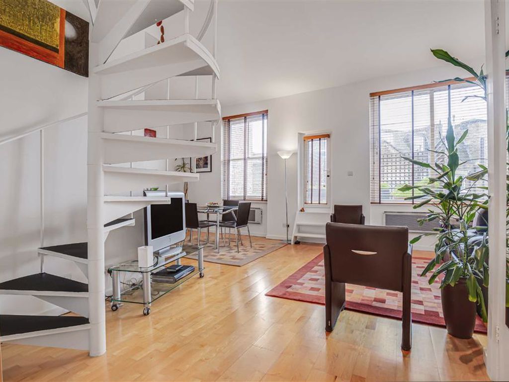 2 bed flat for sale in Westbourne Terrace, London W2, £945,000