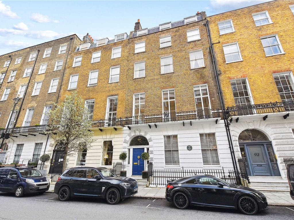 1 bed flat for sale in Harley Street, London W1G, £1,000,000