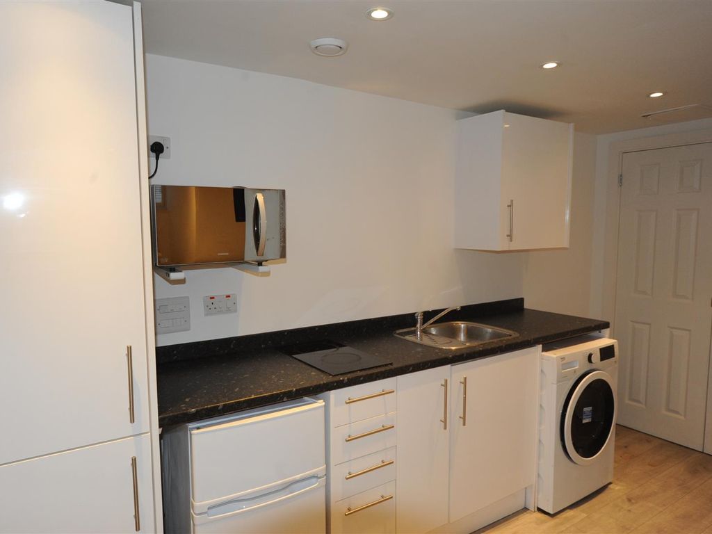1 bed flat to rent in 1 Albert Terrace, Middlesbrough, North Yorkshire TS1, £700 pcm