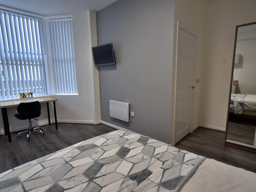 1 bed flat to rent in Albert Road, Middlesbrough, North Yorkshire TS1, £630 pcm