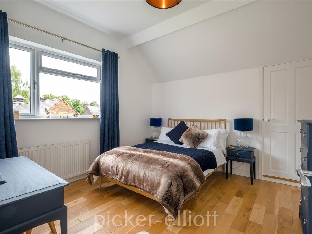 3 bed detached house for sale in Lychgate Lane, Aston Flamville, Hinckley LE10, £825,000