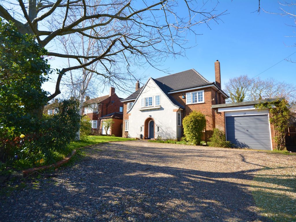 4 bed detached house for sale in Waldridge Road, Chester Le Street DH2, £400,000