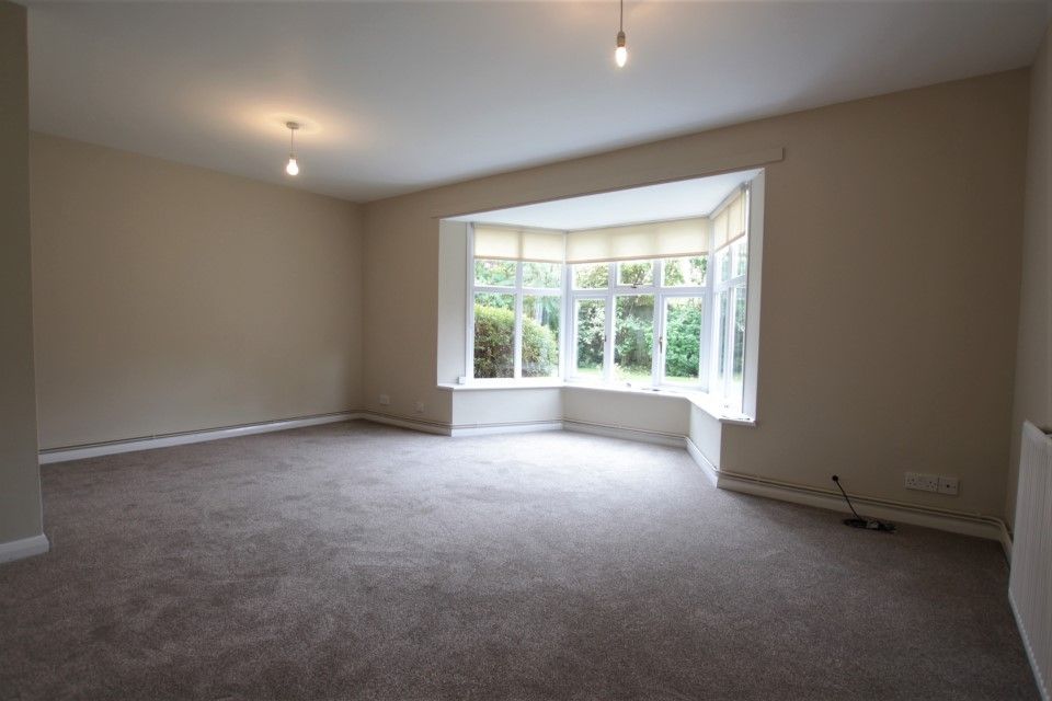 1 bed flat to rent in Reading Road, Pangbourne, Reading, Berkshire RG8, £1,050 pcm