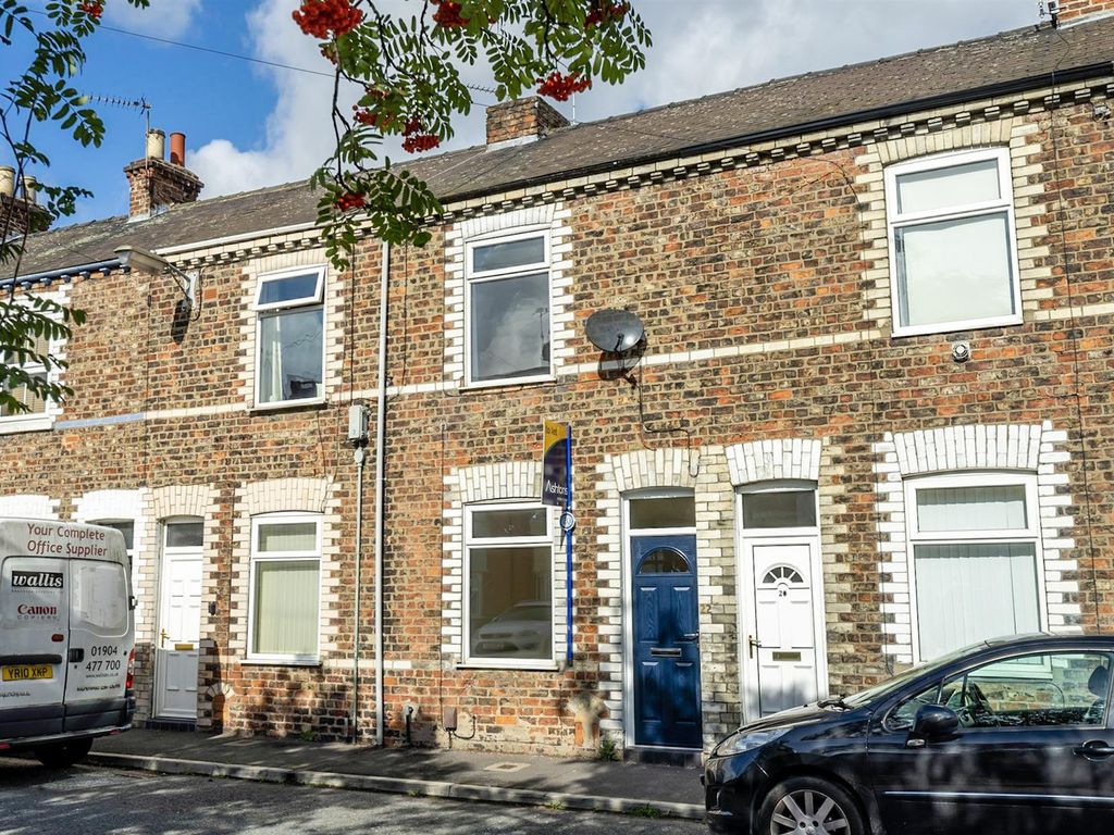 2 bed terraced house to rent in Garfield Terrace, Leeman Road, York YO26, £925 pcm