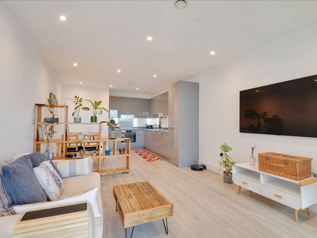 2 bed flat for sale in 4 Sterling Way, London N7, £760,000