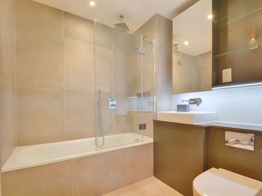 2 bed flat for sale in 4 Sterling Way, London N7, £760,000