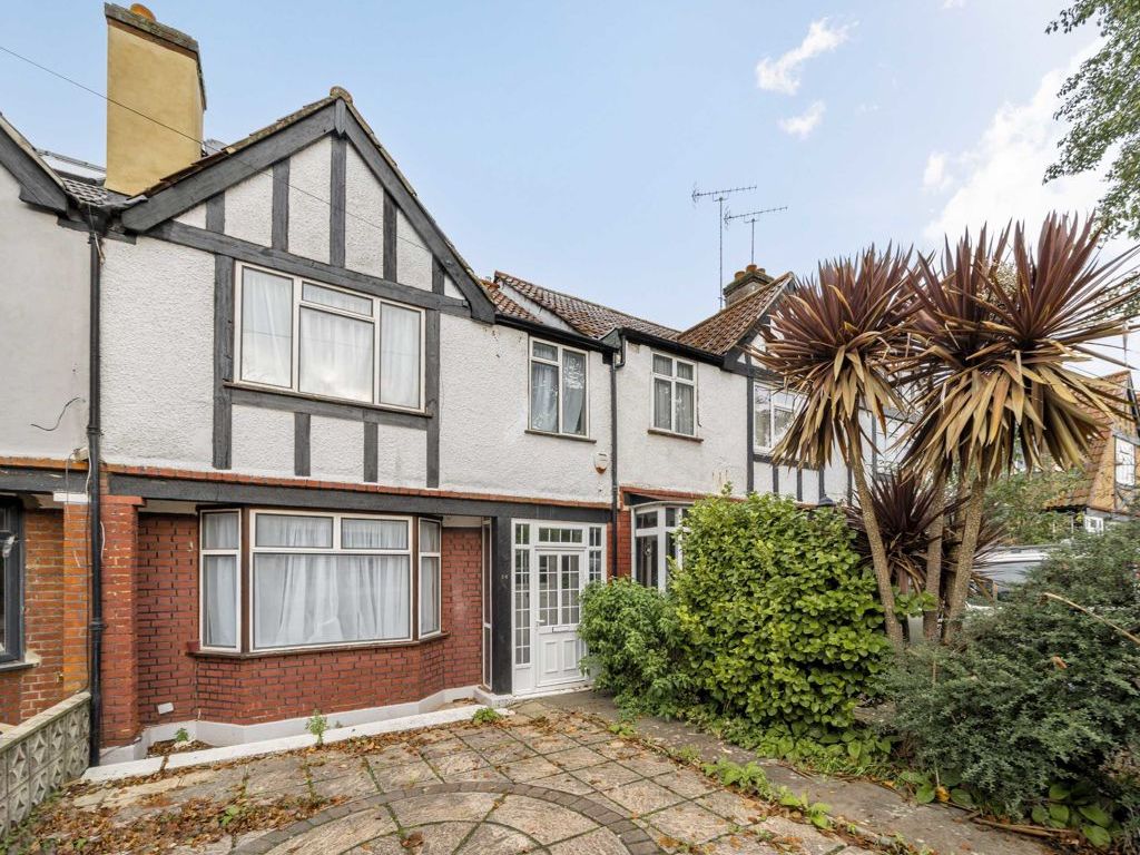 3 bed terraced house for sale in Cuckoo Dene, London W7, £650,000