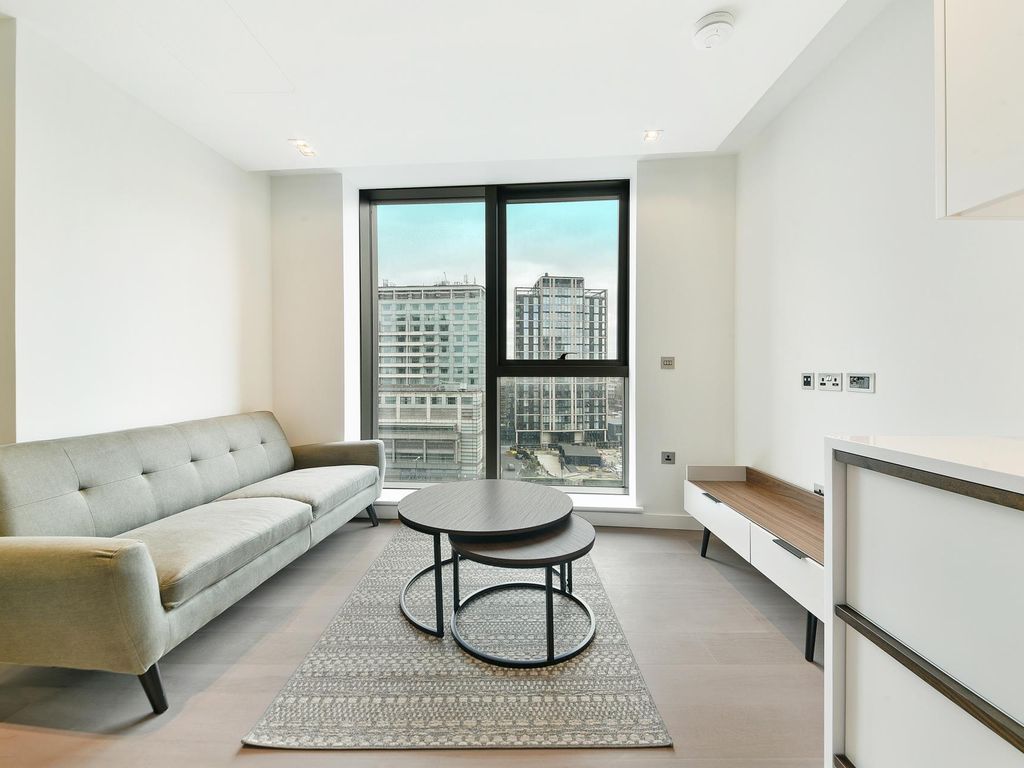 New home, 1 bed flat for sale in Westmark Tower, Westminster City, London W2, £825,000