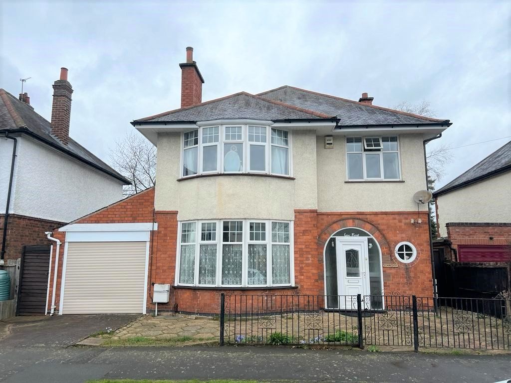 4 bed detached house for sale in Westfield Road, Leicester LE3, £475,000