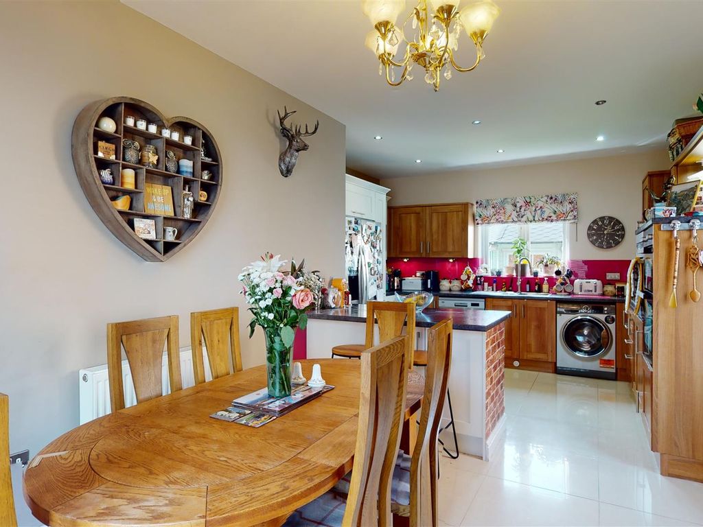 4 bed detached house for sale in Llys Yr Onnen, Coity, Nr Bridgend CF35, £399,950
