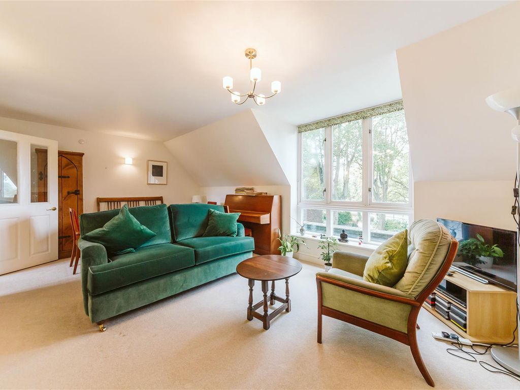 2 bed flat for sale in Durdham Park, Redland, Bristol BS6, £340,000
