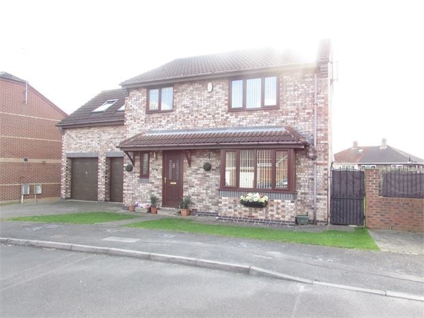 4 bed detached house for sale in The Poplars, Conisbrough DN12, £347,500