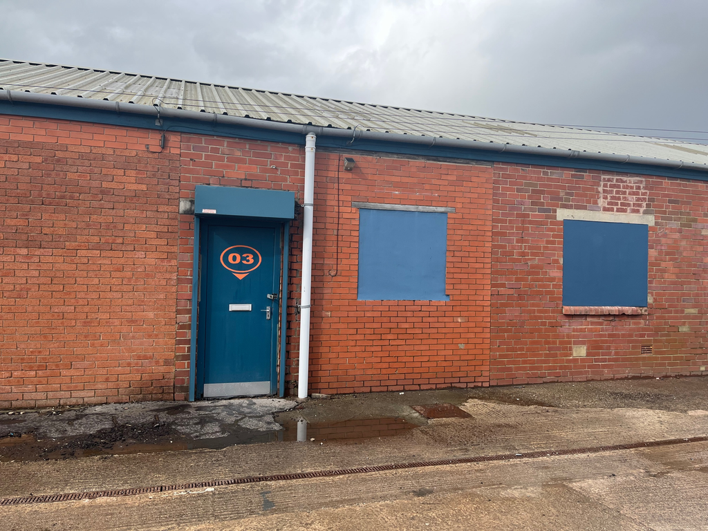Industrial to let in Bradley Lane, Standish, Wigan WN6, £3,500 pa