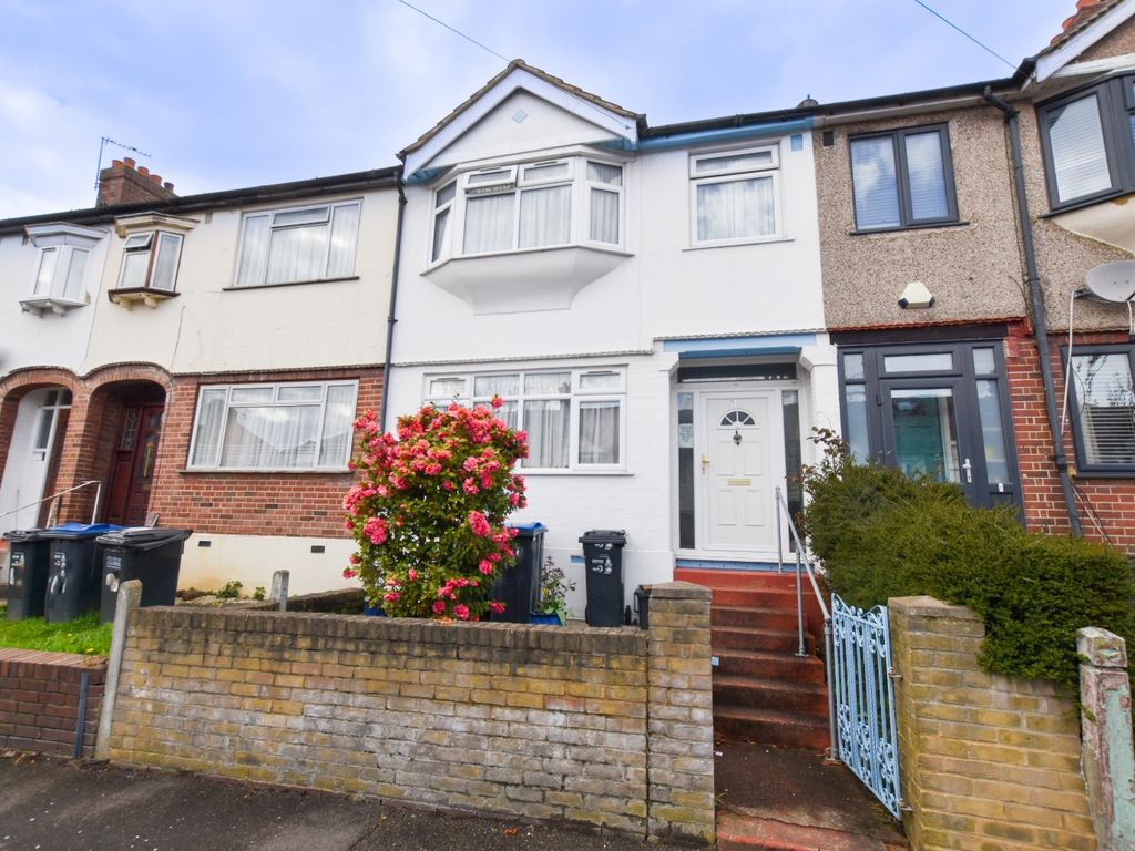 3 bed detached house for sale in Brooklyn Road, London SE25, £450,000