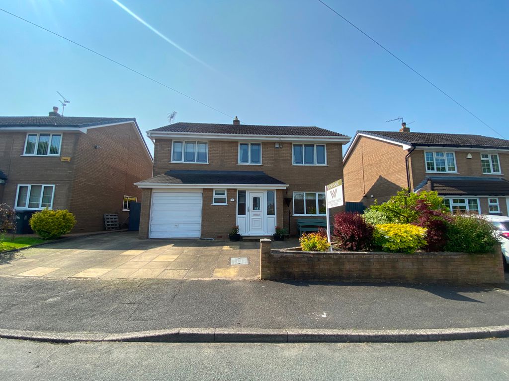 4 bed detached house for sale in Taxmere Close, Sandbach CW11, £425,000