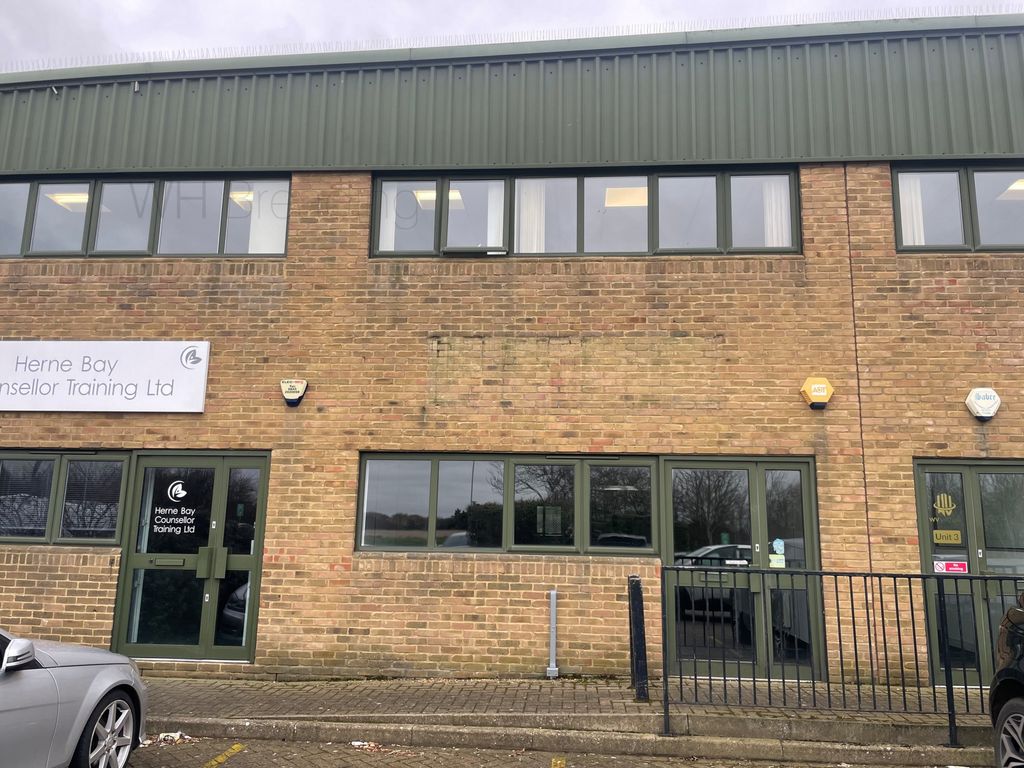 Property to rent in Estuary Close, St. Augustines Business Park CT5, £800 pcm