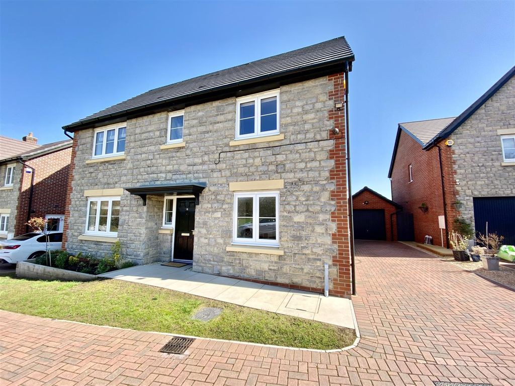 4 bed detached house for sale in Cherry Nook, Tutshill, Chepstow NP16, £550,000