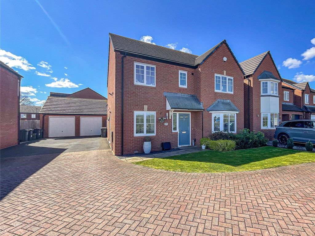 4 bed detached house for sale in Lindridge Road, Sutton Coldfield, West Midlands B75, £499,950