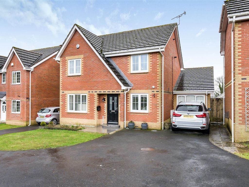 3 bed detached house for sale in Masefield Way, Sketty, Swansea SA2, £430,000