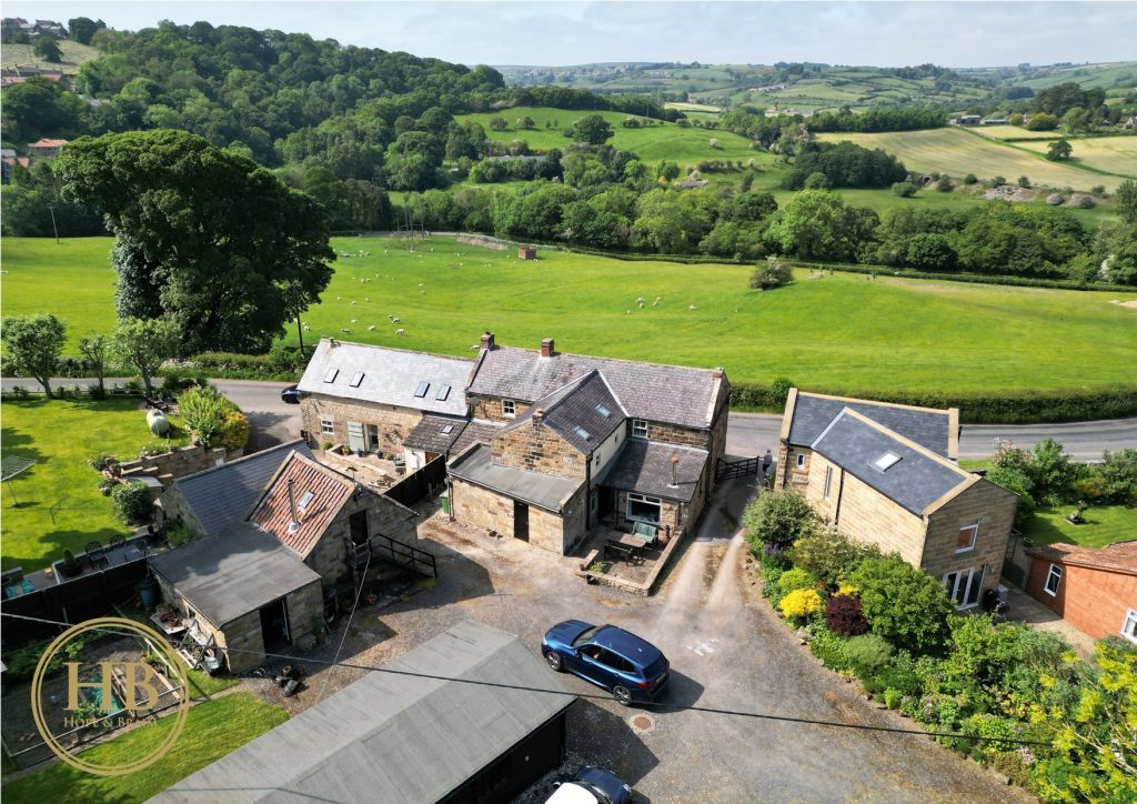 5 bed farmhouse for sale in Glaisdale, Whitby YO21, £695,000