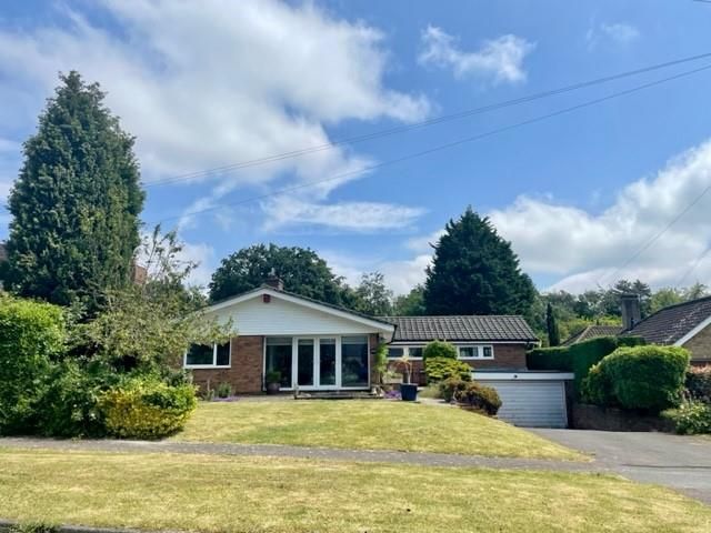 4 bed detached bungalow for sale in Yarm Way, Leatherhead KT22, £1,100,000