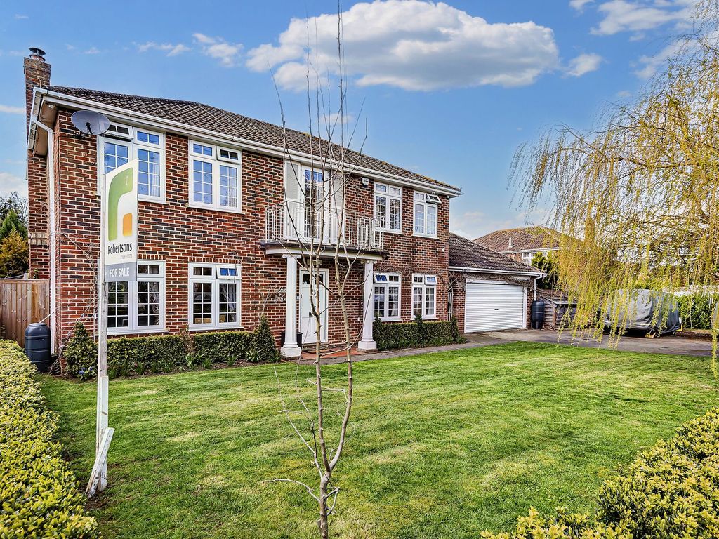 4 bed detached house for sale in The Orchard, Flackwell Heath HP10, £995,000