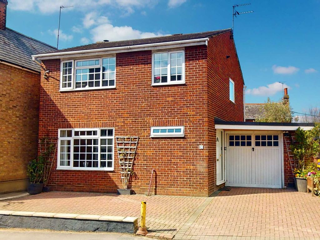 3 bed detached house for sale in Head Street, Halstead CO9, £355,000